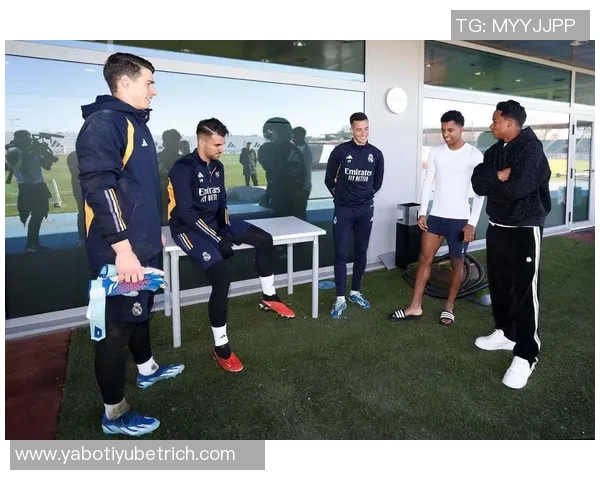 帕尔梅拉斯主帅赞罗克与恩德里克埃斯特旺同样出色的年轻球员